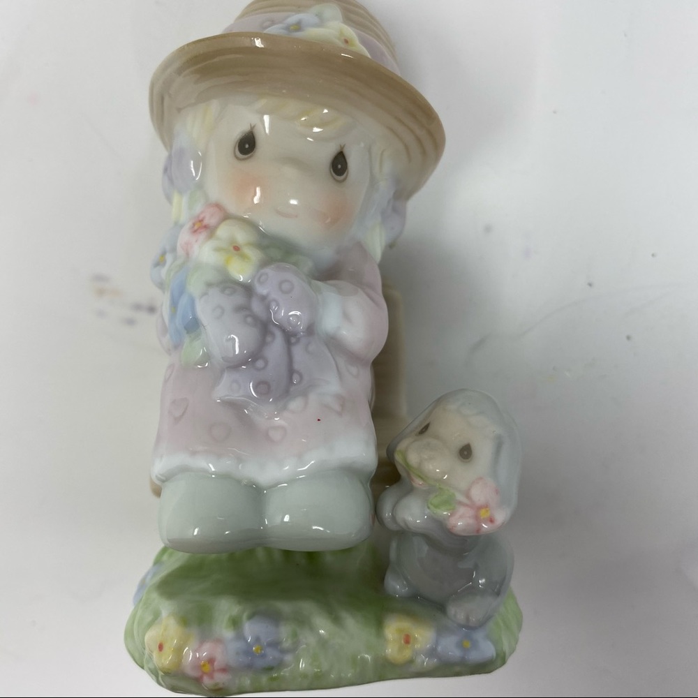 Vintage 1997 Precious Moments seasoned with smile